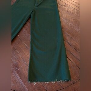 Zenana Forest Green High Rise Cropped Frayed Hem Straight Leg Jeans - Size Large